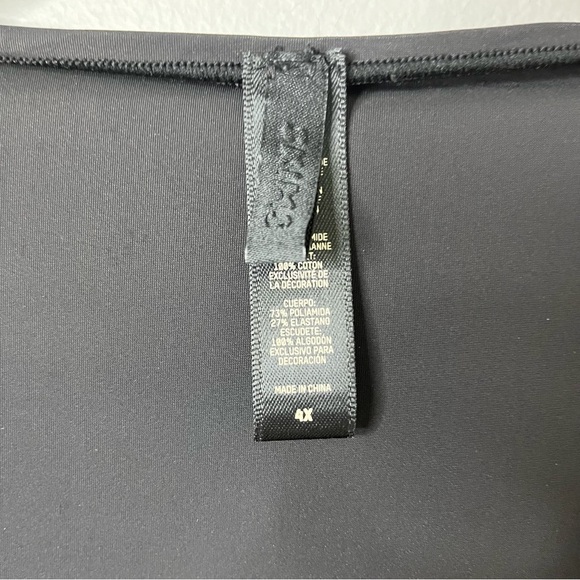 Skims Essential Long Sleeve Scoop Neck Black Size 4X Thong Lightweight Raw Cut - Picture 9 of 10